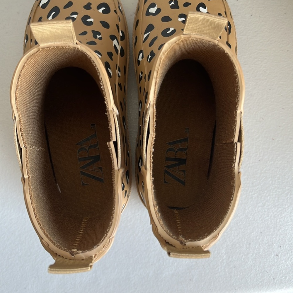 Zara | Leopard Rainboots - Picture 5 of 6